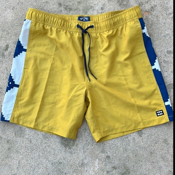 Billabong D Bah Layback Boardshorts Men's Size L - Picture 2 of 7